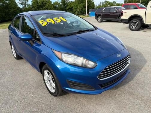 Lightning Blue Metallic 2019 Ford Fiesta SE