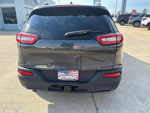 2016 Jeep Cherokee Altitude