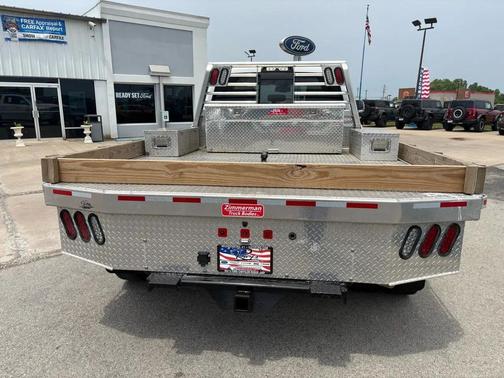 Bright White Clearcoat 2018 RAM 3500 Laramie Crew Cab 4x4 8' Box