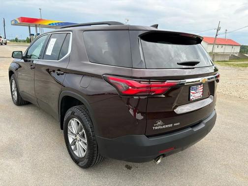 Black Cherry Metallic 2023 Chevrolet Traverse LT Cloth