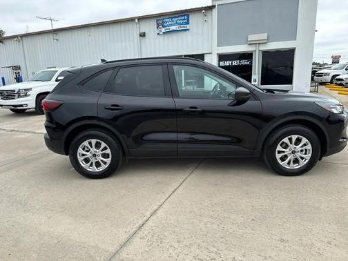 Agate Black Metallic 2026 Ford Escape Active