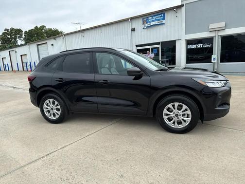 Agate Black Metallic 2026 Ford Escape Active