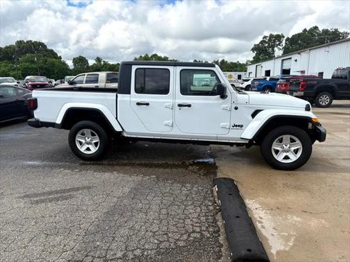 2023 Jeep Gladiator Sport S