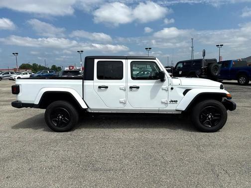 2023 Jeep Gladiator Sport S