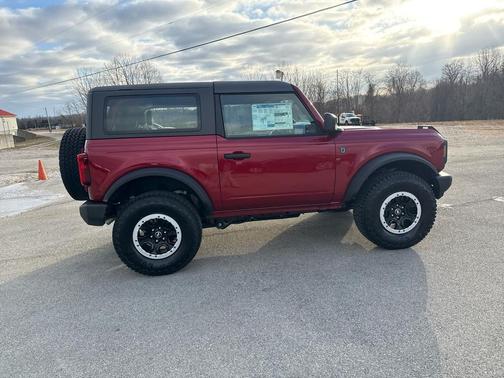 2025 Ford Bronco Base 2 Door 4x4