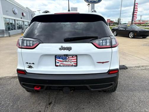 2022 Jeep Cherokee Trailhawk