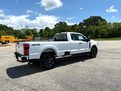 2025 Ford F-350 XL