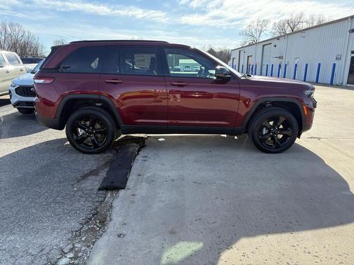 2025 Jeep Grand Cherokee Altitude