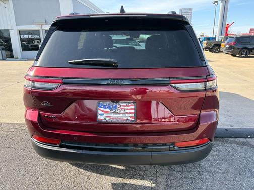 2025 Jeep Grand Cherokee Altitude