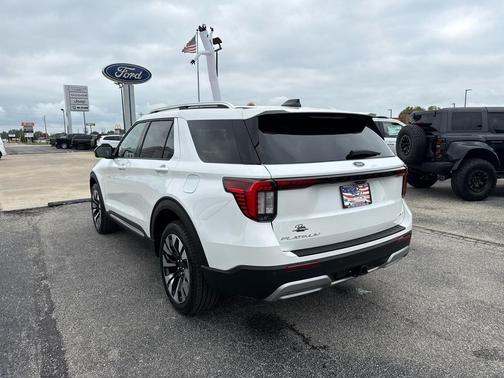 2025 Ford Explorer Platinum