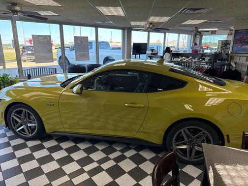2025 Ford Mustang GT