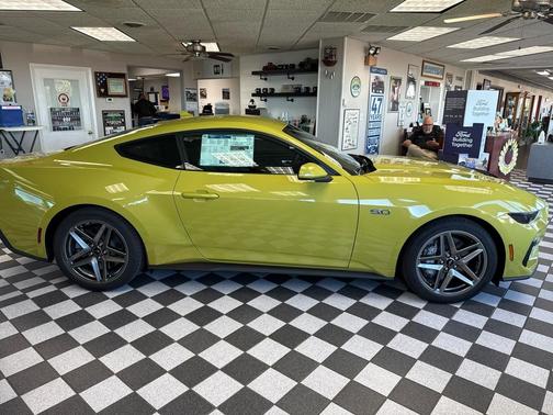 2025 Ford Mustang GT