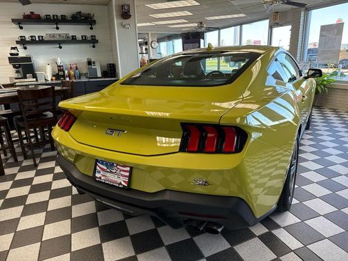2025 Ford Mustang GT