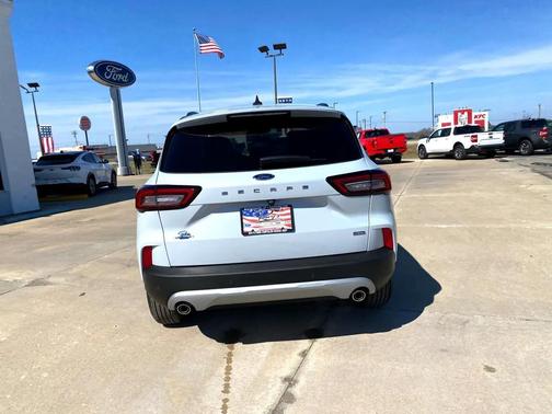 2025 Ford Escape PHEV Base