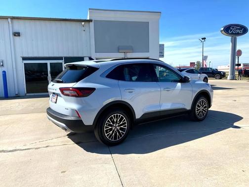 2025 Ford Escape PHEV Base