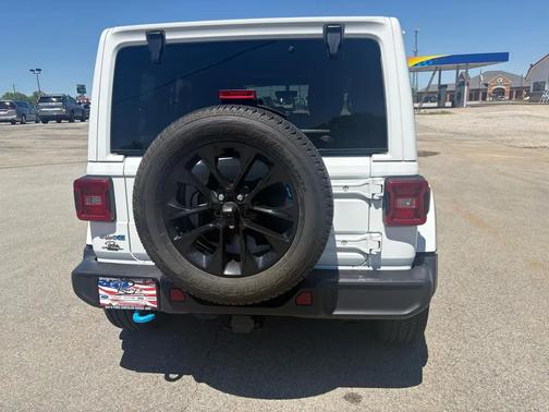 Bright White Clearcoat 2023 Jeep Wrangler 4xe Sahara