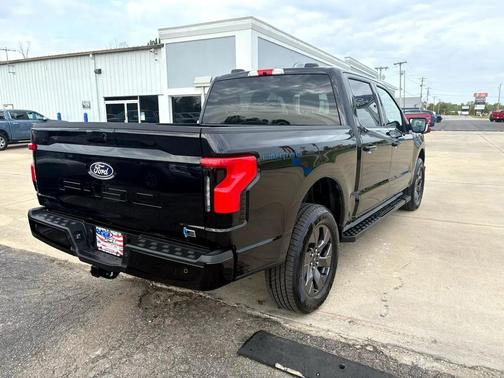 2025 Ford F-150 Lightning Flash