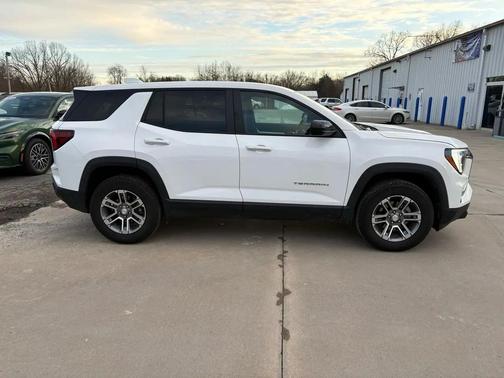 2025 GMC Terrain AWD Elevation