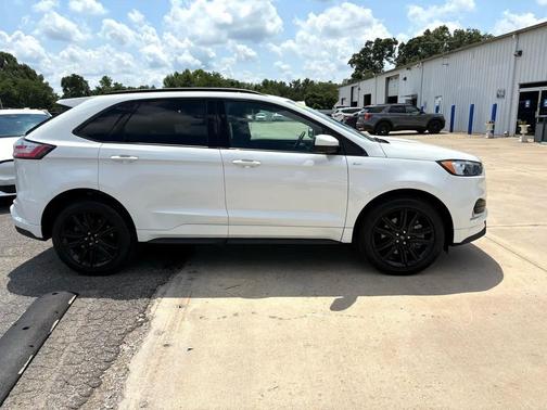 2024 Ford Edge ST Line