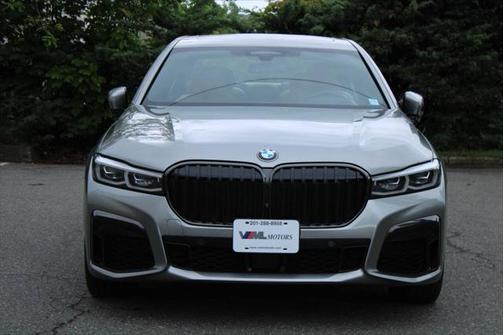 2022 BMW 750 i xDrive
