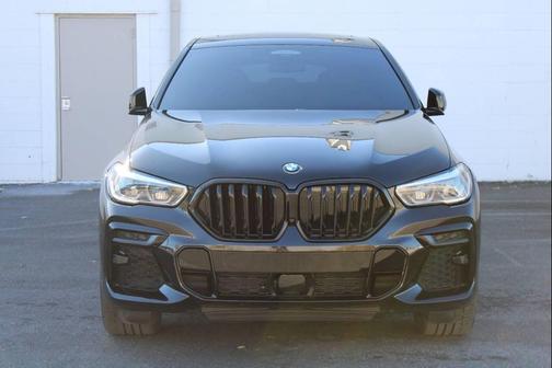 2023 BMW X6 xDrive40i