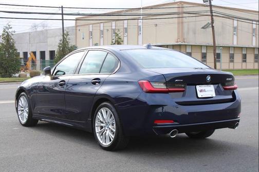 2023 BMW 330 xDrive