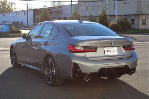 2023 BMW 330 xDrive