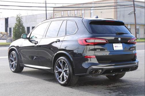 2023 BMW X5 M50i