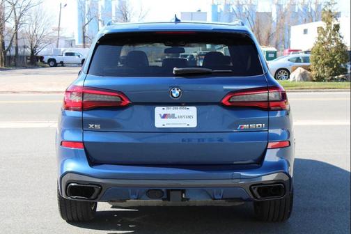 2020 BMW X5 M50i