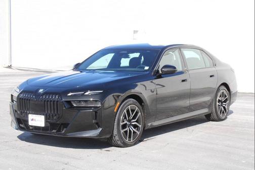 2023 BMW 760 i xDrive