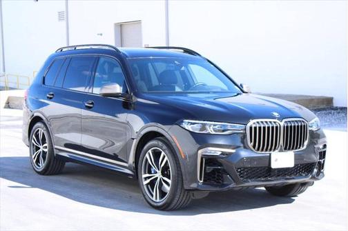 2022 BMW X7 M50i