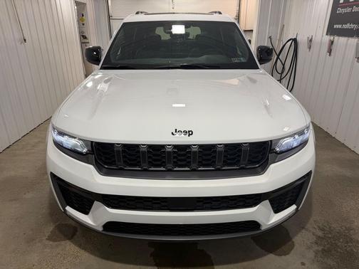 Bright White Clearcoat 2026 Jeep Grand Cherokee L Limited
