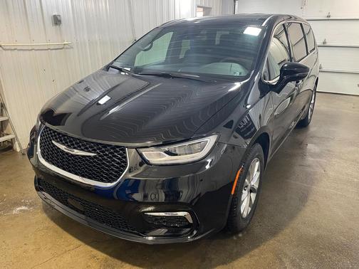 2026 Chrysler Pacifica L