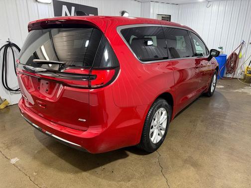 2026 Chrysler Pacifica L