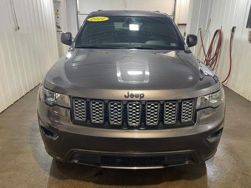 2021 Jeep Grand Cherokee Laredo