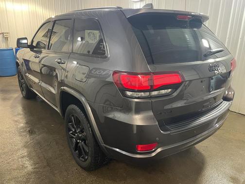 2021 Jeep Grand Cherokee Laredo