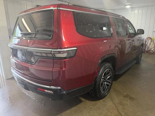 Velvet Red Pearlcoat 2026 Jeep Grand Wagoneer L 4x4