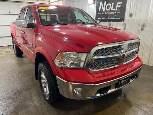 2018 RAM 1500 ST