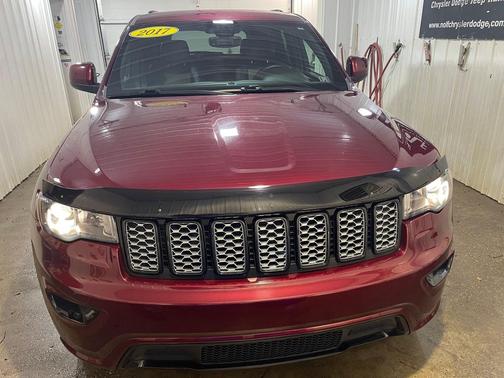 2017 Jeep Grand Cherokee Altitude