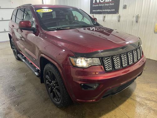 2017 Jeep Grand Cherokee Altitude