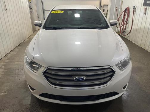 2014 Ford Taurus SEL