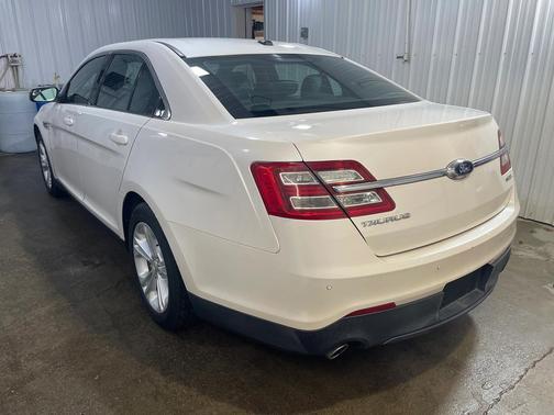 2014 Ford Taurus SEL