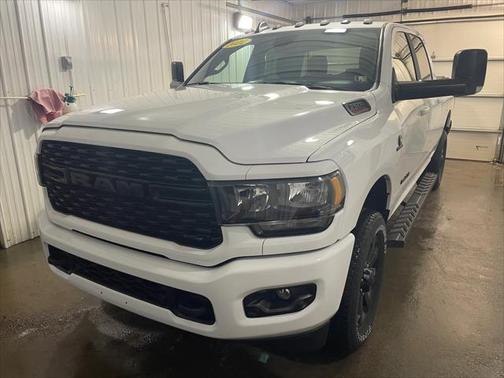 2022 RAM 2500 Big Horn Crew Cab 4x4 6'4' Box