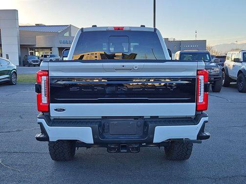 Avalanche 2026 Ford F-350 Platinum
