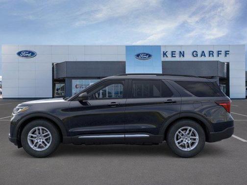 Agate Black Metallic 2025 Ford Explorer Active