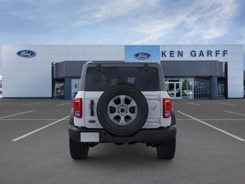 Oxford White 2026 Ford Bronco Big Bend