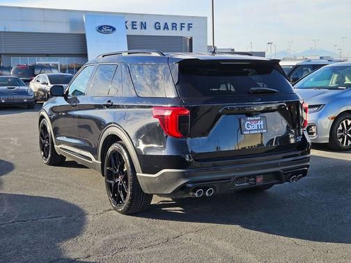 Black Metallic 2020 Ford Explorer ST