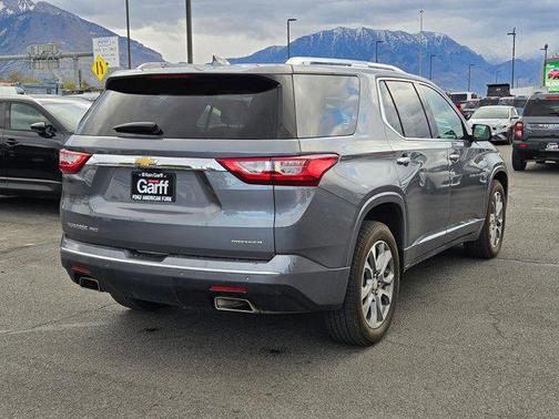 Satin Steel Metallic 2020 Chevrolet Traverse Premier