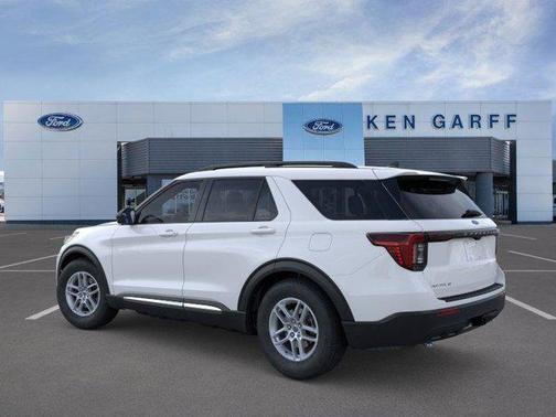 Oxford White 2025 Ford Explorer Active