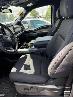 Agate Black Metallic 2025 Ford F-150 XLT